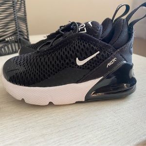 Toddler size 5 Nike air max 270